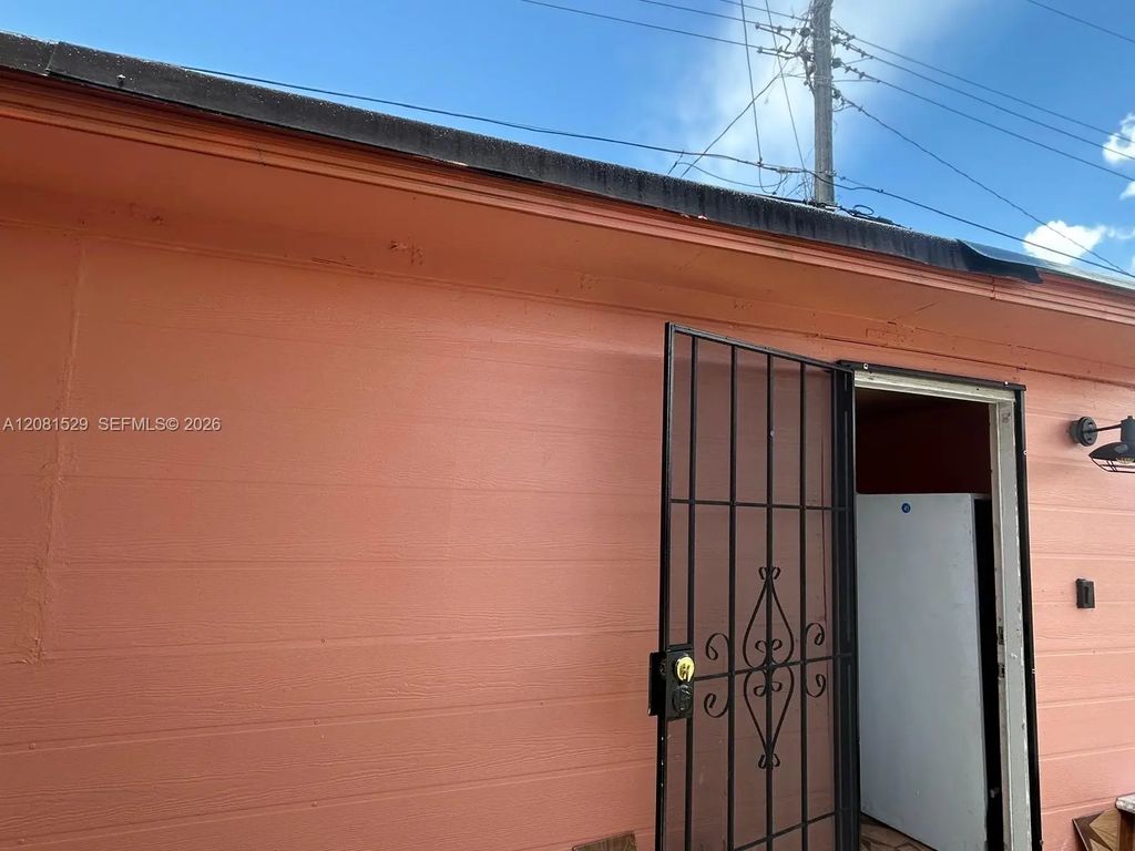 115 Nw 193rd Street #2, Miami Gardens