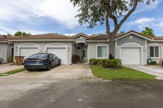 1271 Sw 48th Terrace, Deerfield Beach