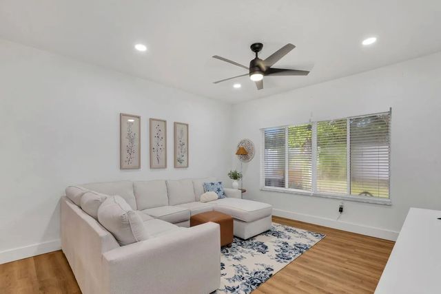 4 of 60 - 1271 Sw 48th Terrace, Deerfield Beach, FL