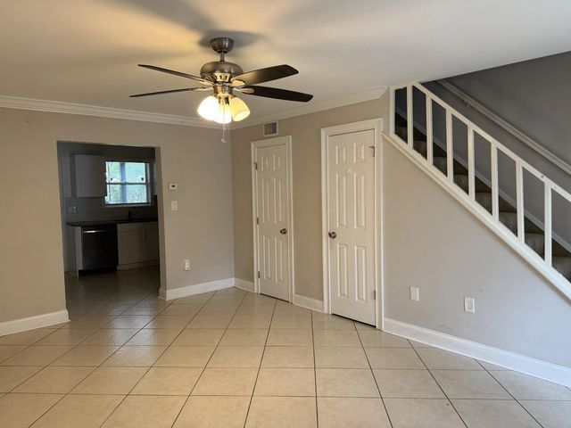 3 of 13 - 2018 S 10th Street, Fort Pierce, FL