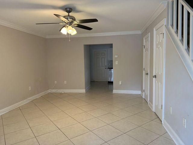 4 of 13 - 2018 S 10th Street, Fort Pierce, FL