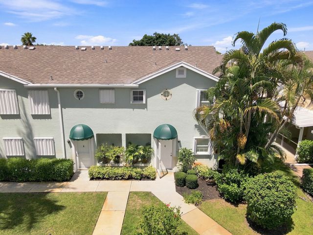 211 Waterside Drive, Hypoluxo