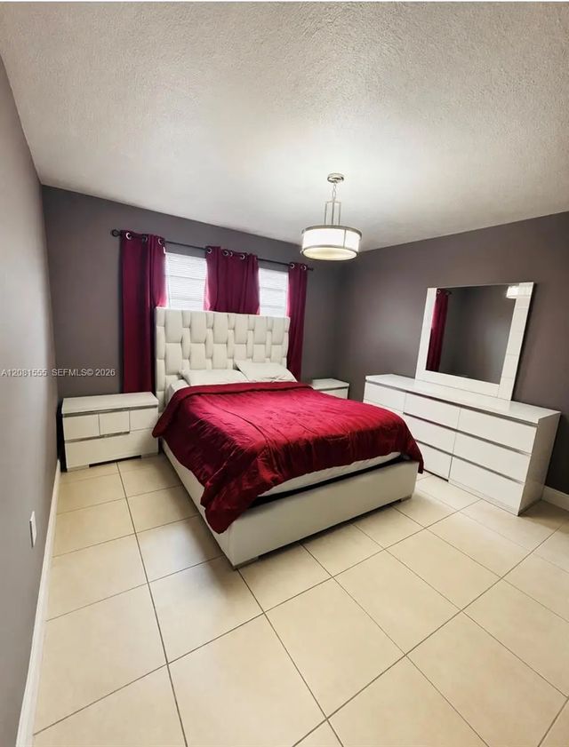 4 of 9 - 2778 W 60th Street #45, Hialeah, FL