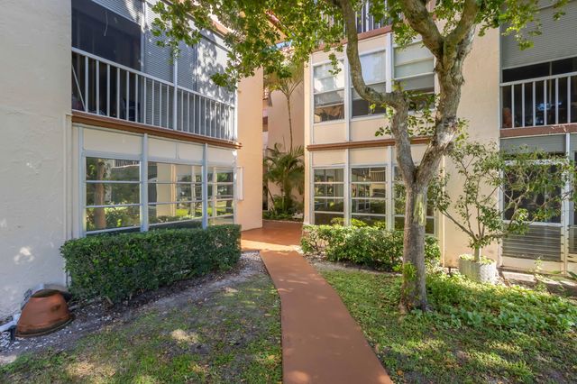 4 of 23 - 700 Se 6th Avenue #107, Deerfield Beach, FL