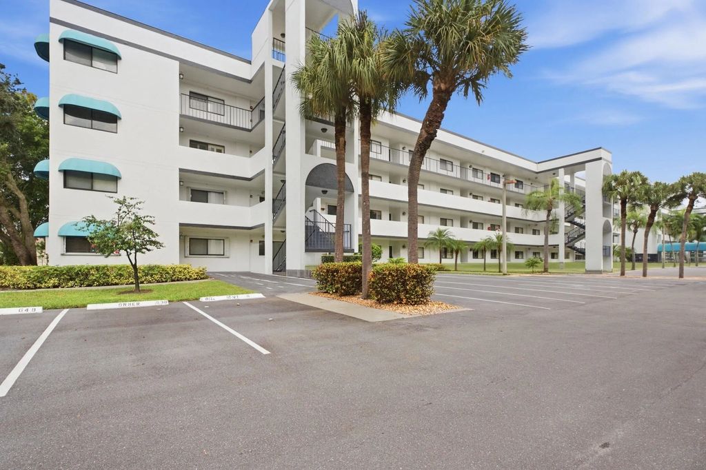 4725 Lucerne Lakes Boulevard E #301, Lake Worth