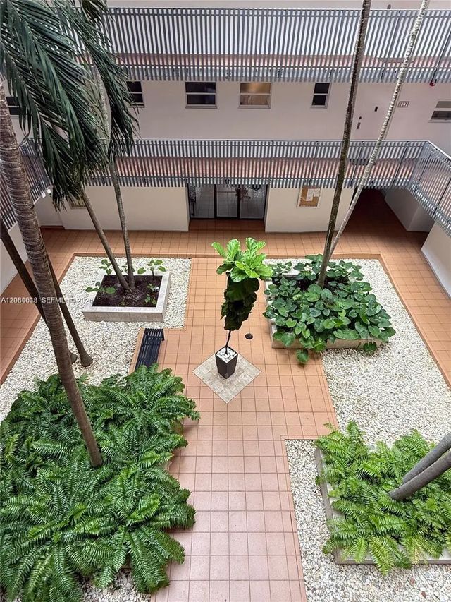 2 of 17 - 100 Ocean Lane Drive #303, Key Biscayne, FL