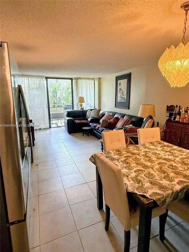 4 of 17 - 100 Ocean Lane Drive #303, Key Biscayne, FL
