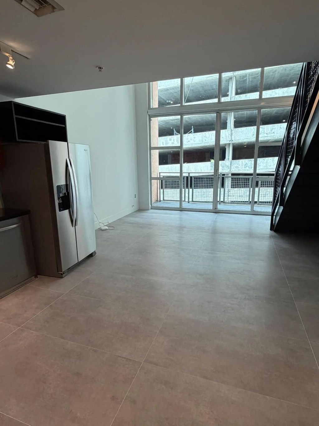 244 Biscayne Boulevard #645, Miami