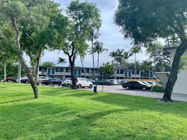 1901 N Andrews Avenue #111, Wilton Manors