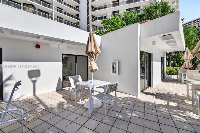 4 of 75 - 20281 E Country Club Drive #cabana #3, Aventura, FL