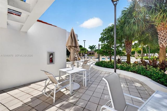 5 of 75 - 20281 E Country Club Drive #cabana #3, Aventura, FL