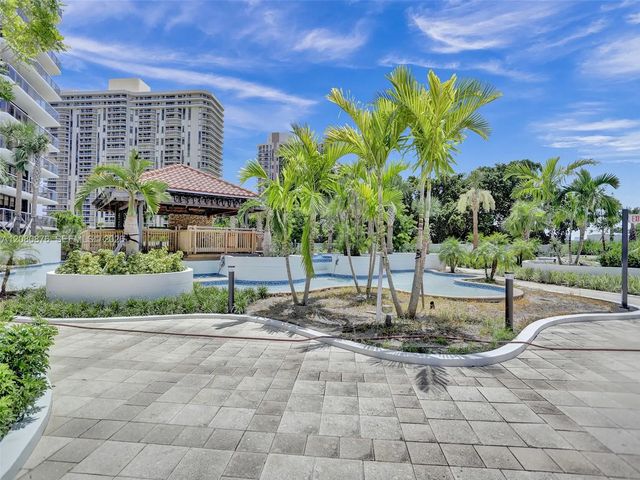 5 of 36 - 20281 E Country Club Drive #cab3, Aventura, FL