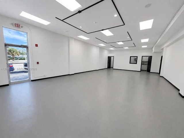 2716 S Dixie Highway #101, West Palm Beach