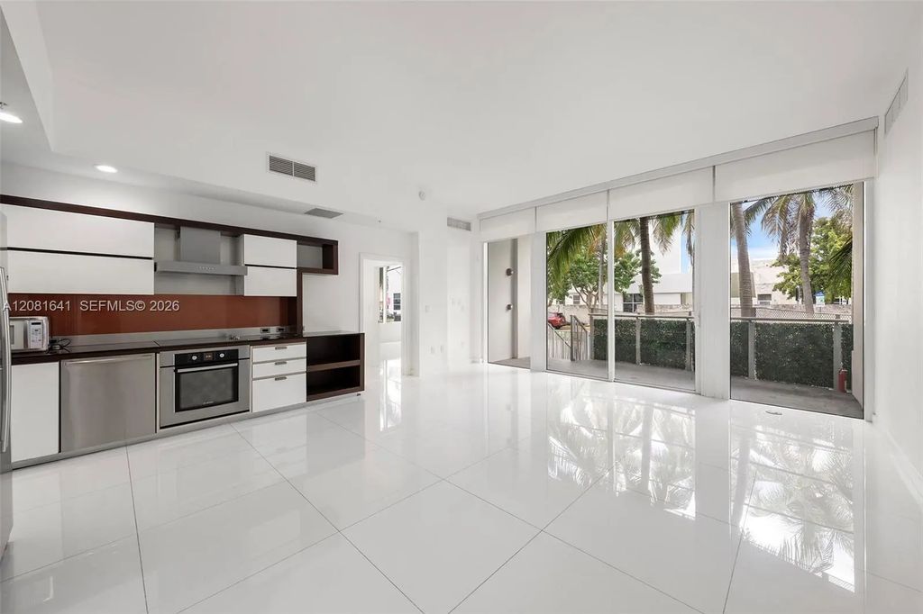 2100 Park Avenue #101, Miami Beach