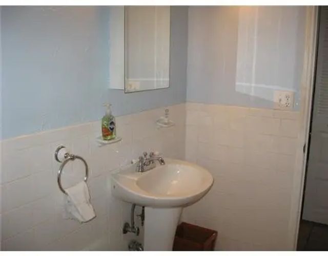 3 of 16 - 2400 Ne 10th Street Ne #305, Pompano Beach, FL