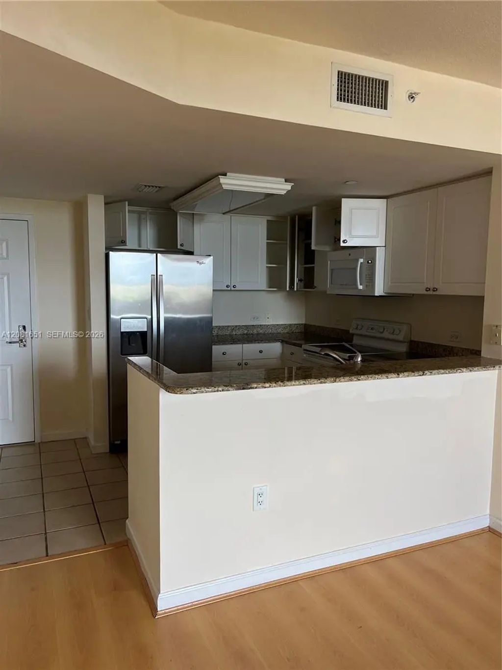 19501 W Country Club Drive #611, Aventura