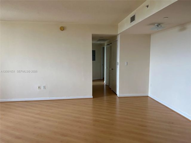 4 of 29 - 19501 W Country Club Drive #611, Aventura, FL