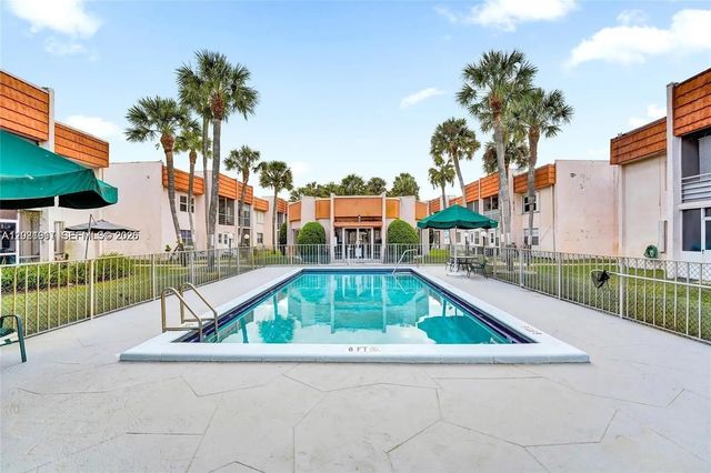 5 of 16 - 7610 Stirling Road #207c, Davie, FL
