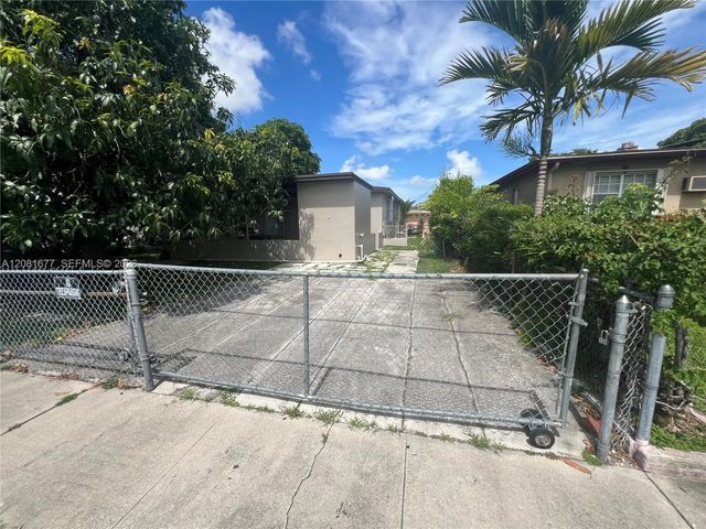 4 of 56 - 1190 Nw 135th Street, North Miami, FL
