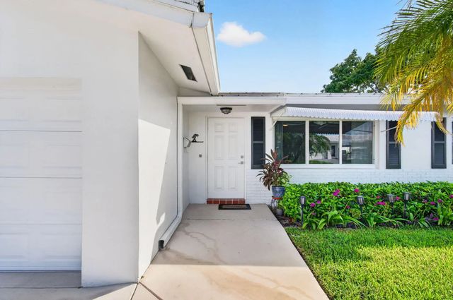 4 of 40 - 2377 Sw 8th Avenue, Boynton Beach, FL