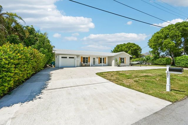 3 of 50 - 1051 Sw 25th Avenue, Boynton Beach, FL