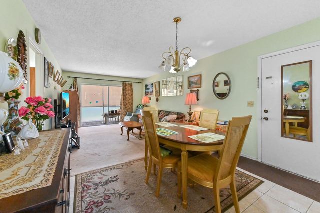 5 of 22 - 368 Lake Frances Drive #368, West Palm Beach, FL