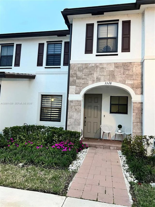 3 of 21 - 3328 W 114th Terrace #3328, Hialeah, FL