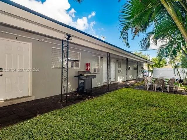 2 of 87 - 1017 Ne 14th Avenue, Fort Lauderdale, FL