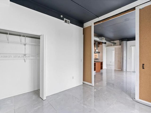 10 S River Drive #715, Miami