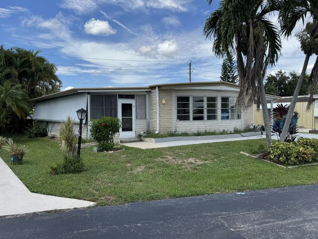 2 of 37 - 8629 Crown Drive, Boynton Beach, FL