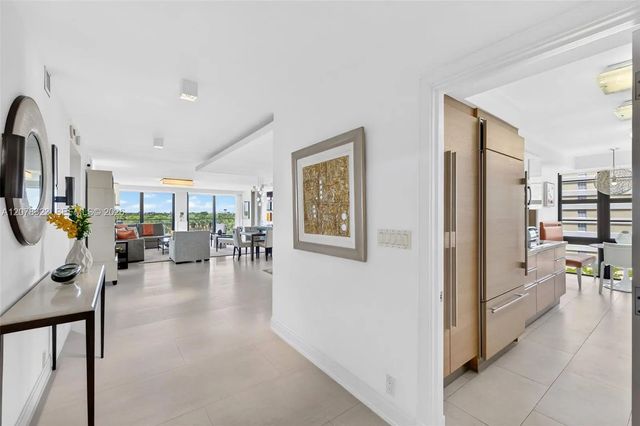 5500 Collins Avenue #702, Miami Beach