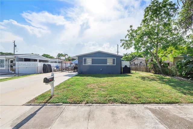 1510 N 68th Avenue, Hollywood