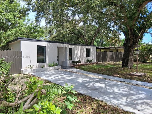 1535 Ne 139 Street, North Miami