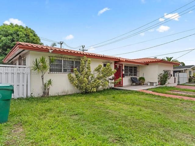 3 of 32 - 4850 Nw 6th Street, Miami, FL