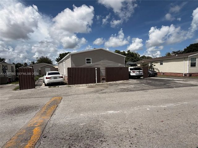 220 Ne 12th Avenue, Homestead
