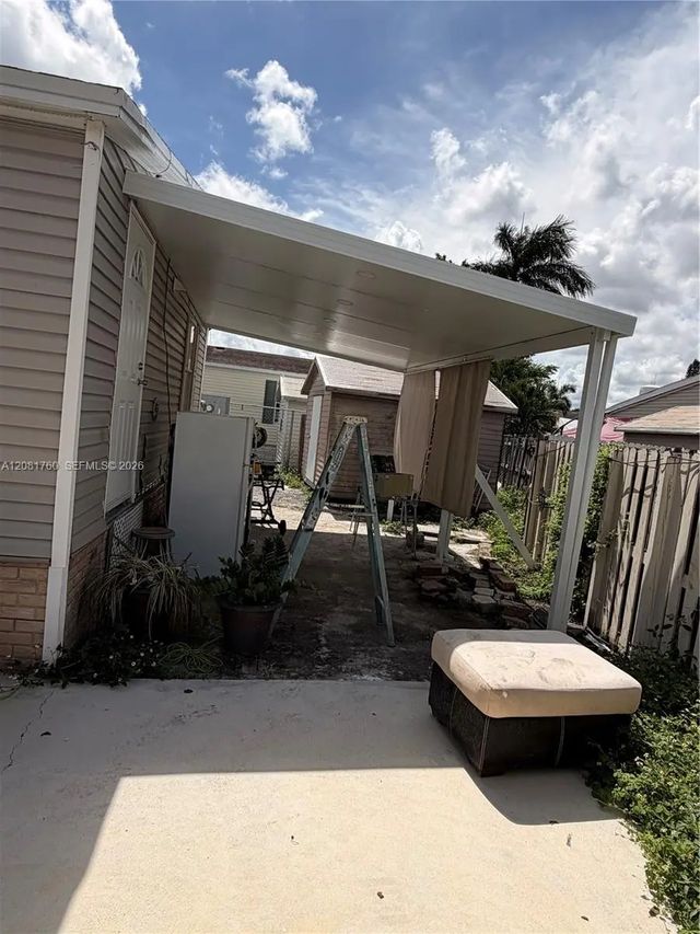 2 of 22 - 220 Ne 12th Avenue, Homestead, FL