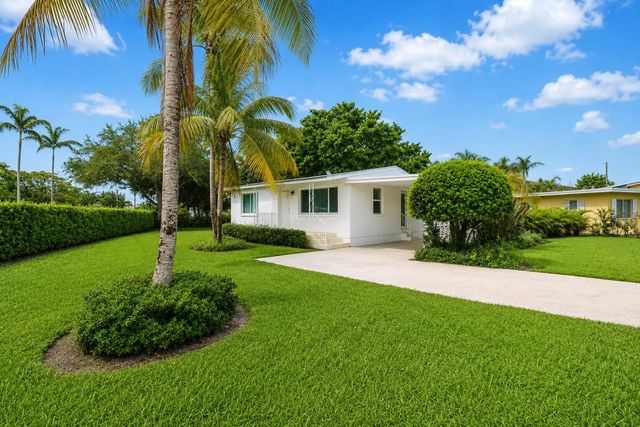 4 of 36 - 2516 Lorraine Court, North Palm Beach, FL