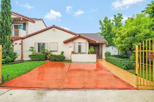 12611 Sw 9th Terrace #b, Miami