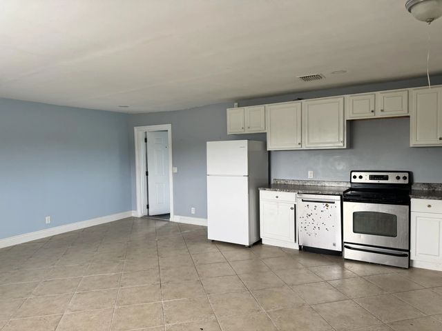 2 of 9 - 1829 N A Street #14, Lake Worth Beach, FL
