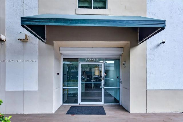 3 of 69 - 3042 Nw 82nd Avenue, Doral, FL