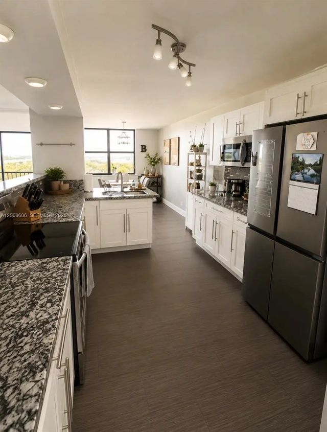2 of 8 - 105 Lake Emerald Drive #503, Oakland Park, FL