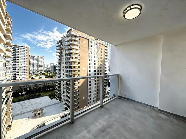 3 of 23 - 1904 S Ocean Drive #1206, Hallandale Beach, FL