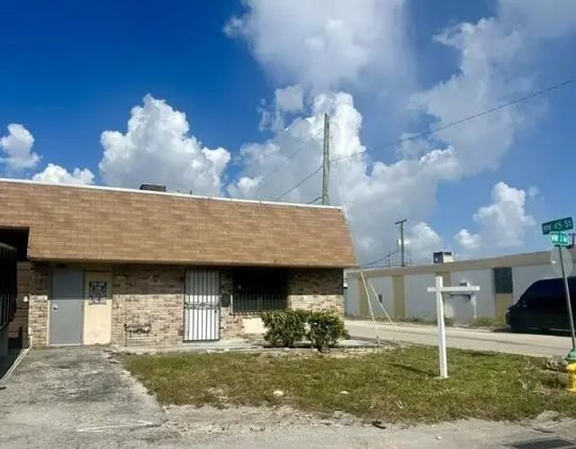 4493 Nw 8th Avenue Nw #8, Oakland Park
