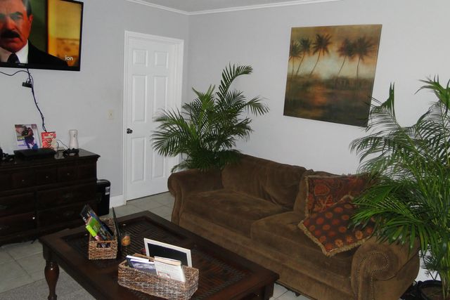 3 of 11 - 1829 N A Street #32, Lake Worth Beach, FL