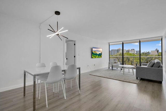 3 of 39 - 3701 N Country Club Drive #404, Aventura, FL
