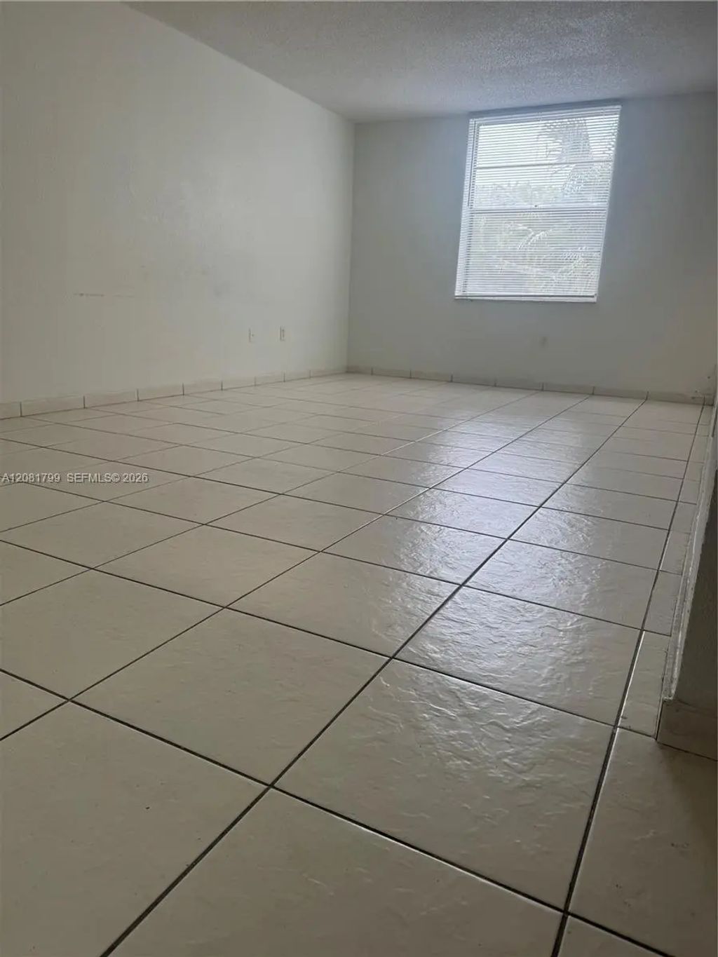 5755 W 20th Avenue #201, Hialeah