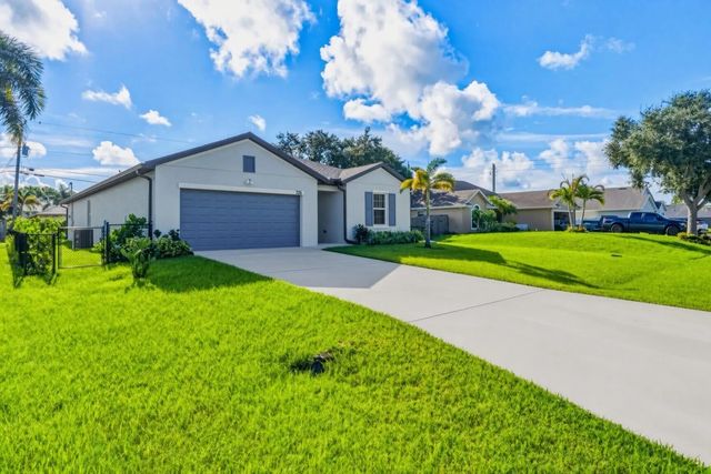 226 Sw Milburn Circle, Port St. Lucie