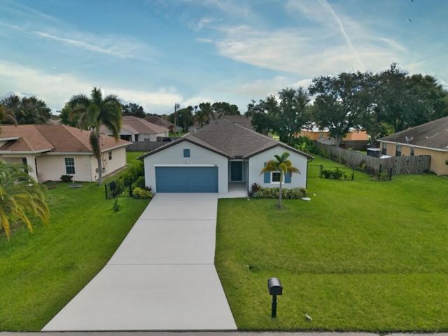2 of 45 - 226 Sw Milburn Circle, Port St. Lucie, FL