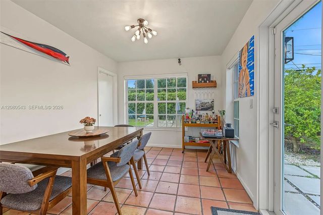 4 of 15 - 6440 Sw 35th Street, Miami, FL