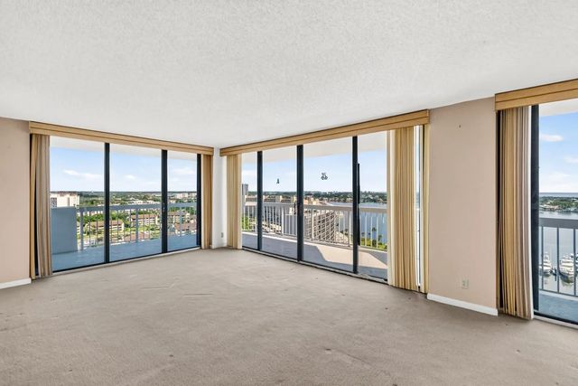 5 of 47 - 123 Lakeshore Drive #1945, North Palm Beach, FL